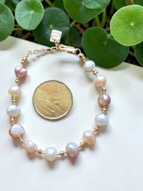 Dainty Freshwater Pearl Bracelet – Gold Beads – Adjustable 8" – Good Luck Tag